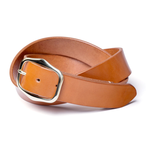 1 ½" standard buckled belt, tan English bridle - Currier & Beamhouse